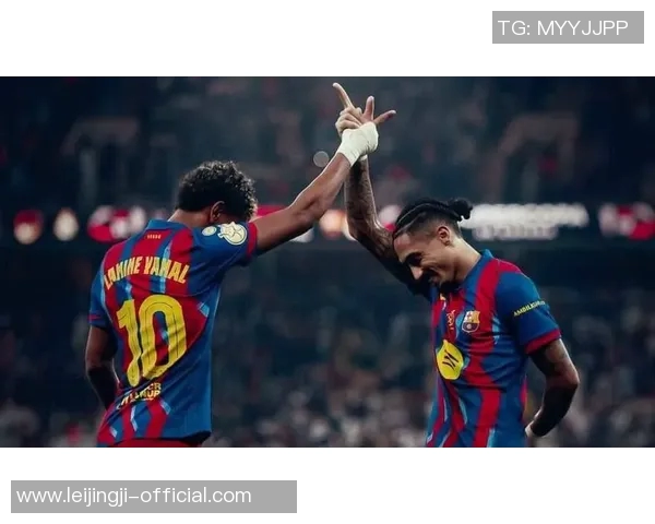 中超激战巴萨险胜巴黎红牌事件引发全场热议与争议