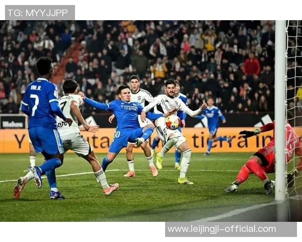 切尔西与拜仁友谊赛激战六球红牌风波引发全场热议