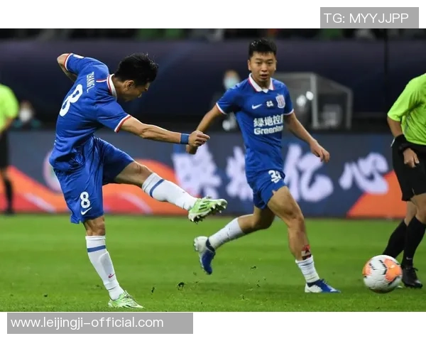 中超精彩对决巴萨与切尔西战成平局点球大战引发全场热烈反响